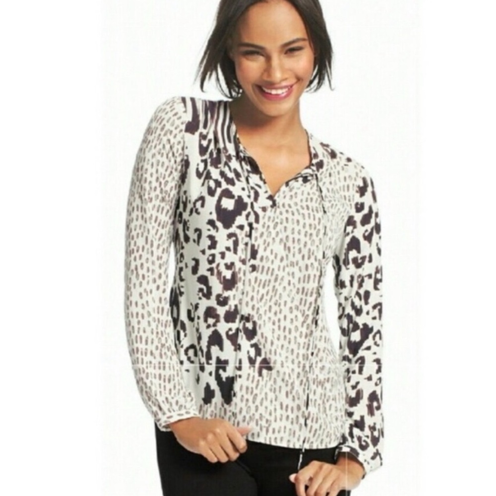 Cabi Animal Print Faux Wrap Long Sleeve Blouse Top Style 590 Size Small